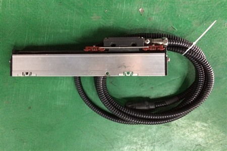 光柵尺的工作原理與維護(hù)指南 從傳感器到行程開關(guān)的簡明解析